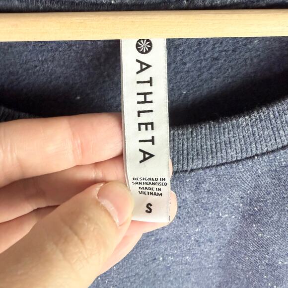Athleta Women's Small Dusty Navy Textured Balance Pullover L/S Sweatshirt - Picture 8 of 9